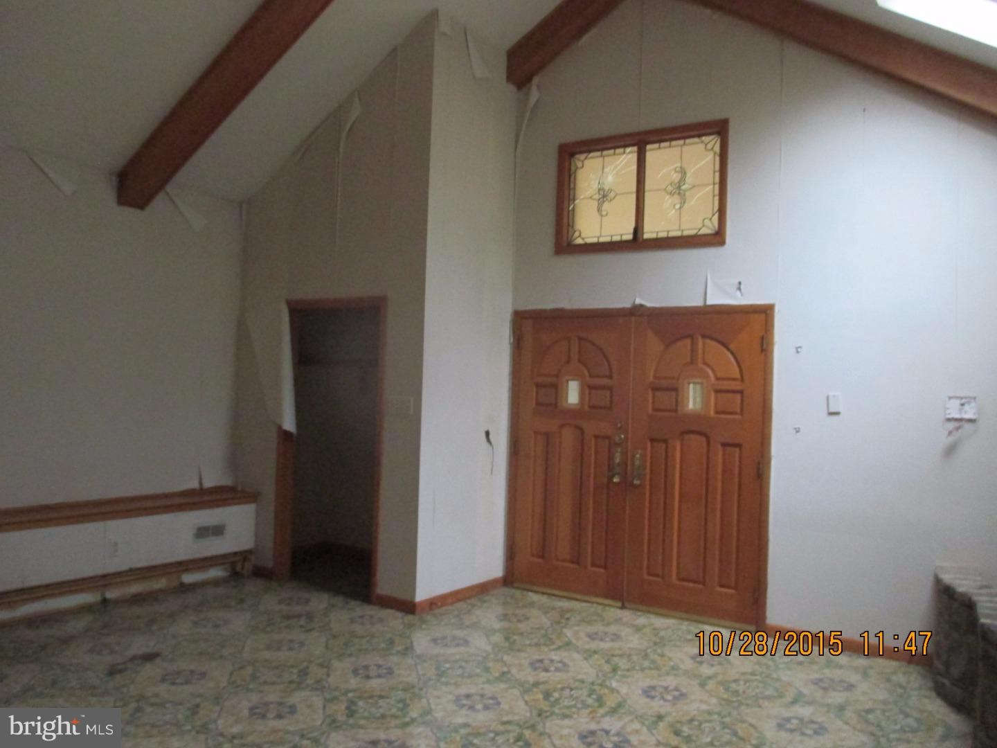 1850 Hampstead Road Huntingdon Valley, PA 19006 - Photo 3 of 12