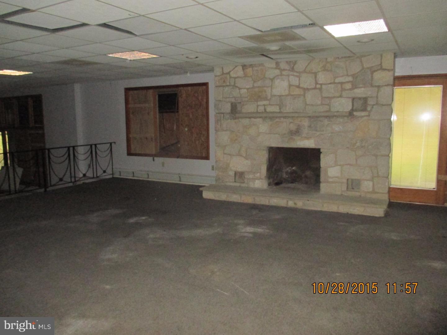 1850 Hampstead Road Huntingdon Valley, PA 19006 - Photo 10 of 12