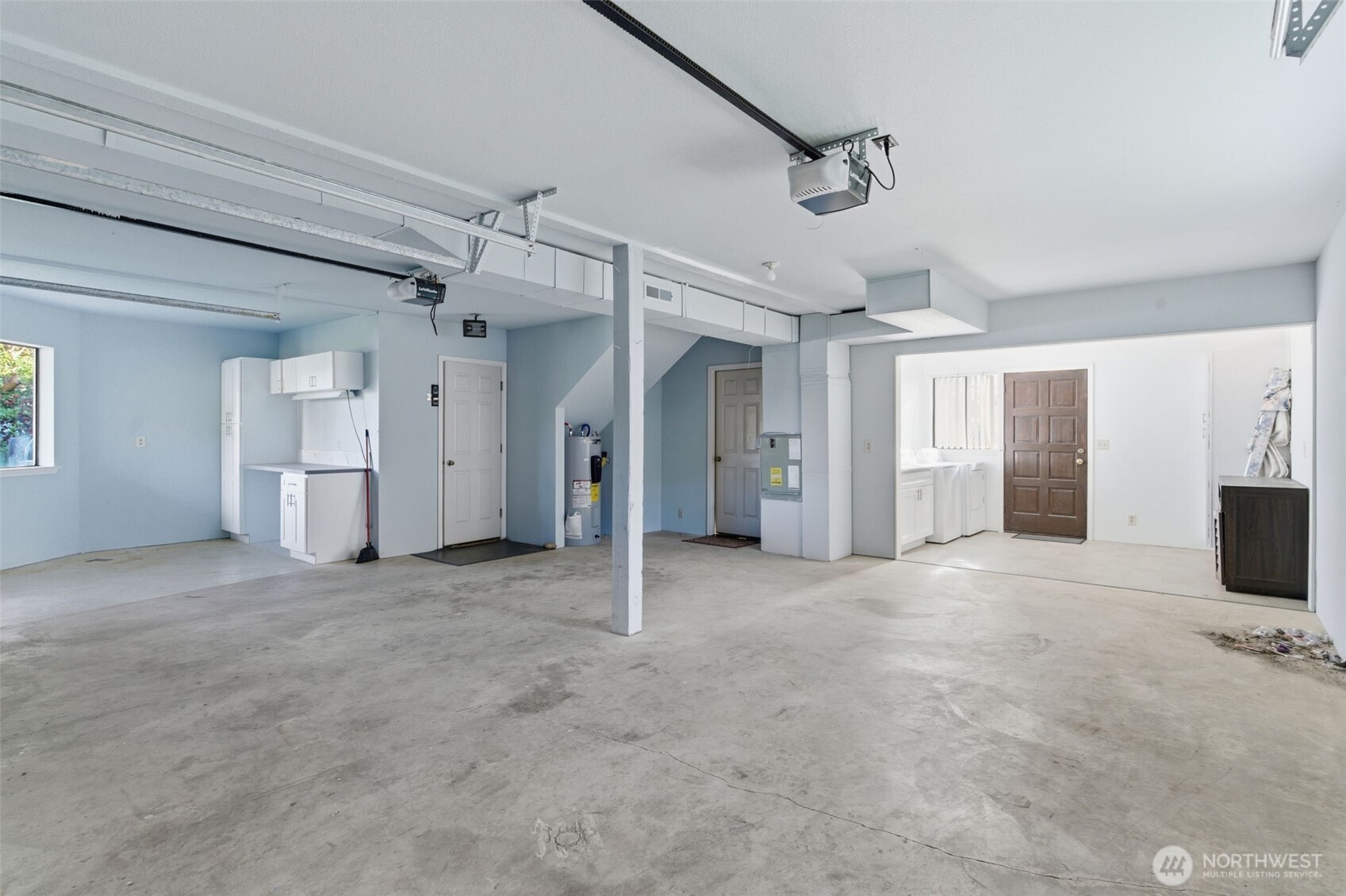80 Brook Place Tahuya, WA 98588 - Photo 36 of 40 a view of a big room with closet and windows