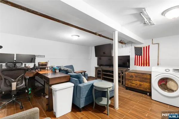 $499,990 | 38 Hinsdale Place, Newark, NJ 07104