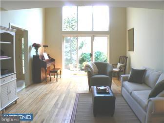 434 Waynesbrooke Road Berwyn, PA 19312 - Photo 2 of 12