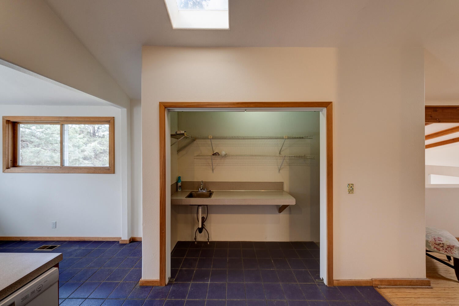 64925 McGrath Road Bend, OR 97701 - Photo 21 of 51 Utility sink in pantry for feeding critters, espresso bar, wet bar