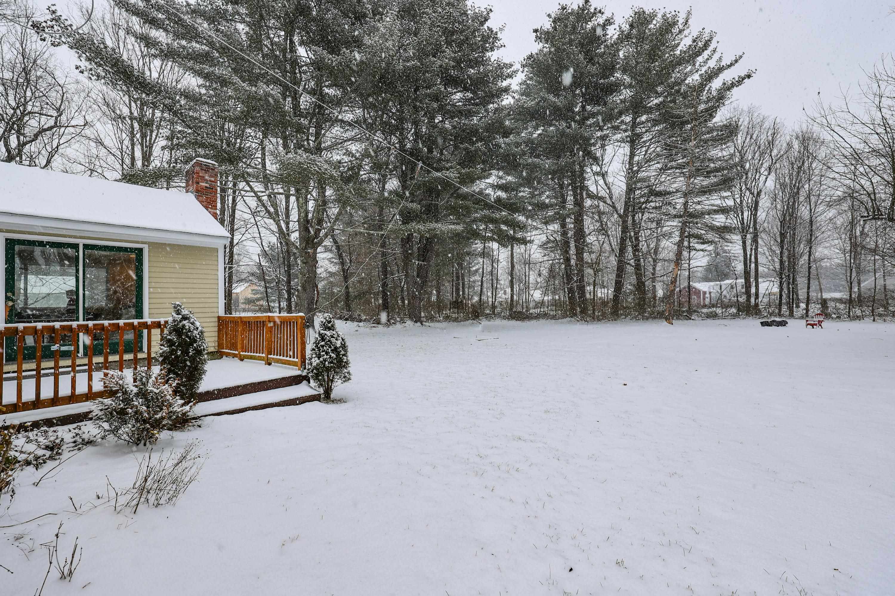 4 Sunset Road Amherst, NH 03031 - Photo 22 of 30