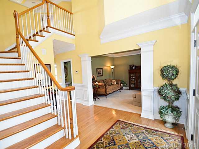 10901 Fox Hedge Road Matthews, NC 28105 - Photo 2 of 16 Gallery Image 2