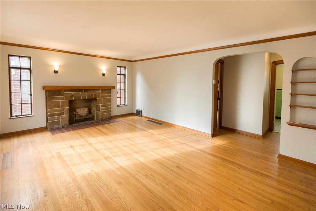 3734 Warren Road Cleveland, OH 44111 - Photo 3 of 33 Gallery Image 3