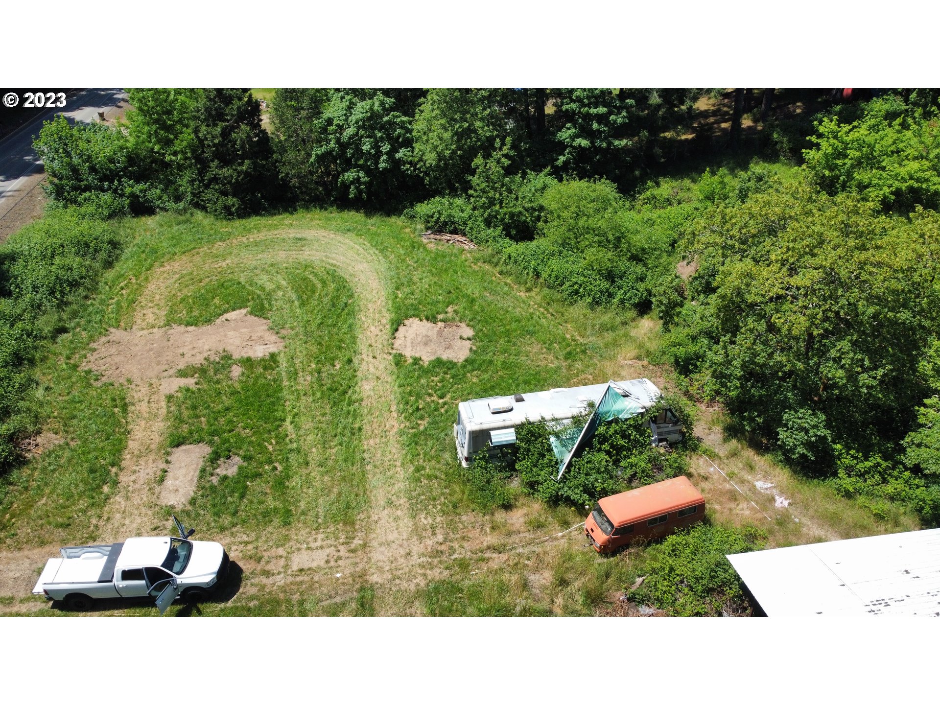 3524 Shoestring Road Riddle, OR 97469 - Photo 4 of 21
