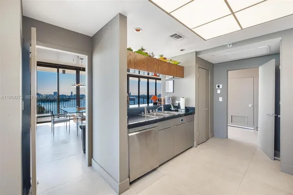 $9,900 | 1000 Venetian Way, Unit 1501, Miami, FL 33139