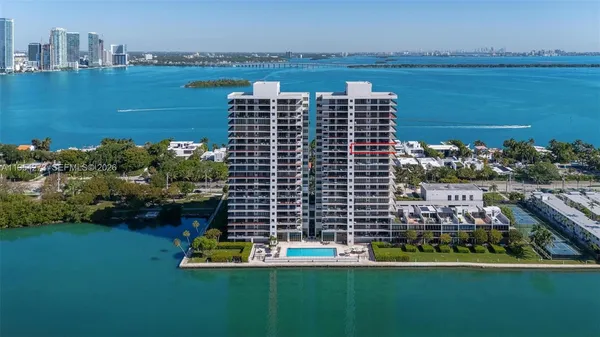 $9,900 | 1000 Venetian Way, Unit 1501, Miami, FL 33139