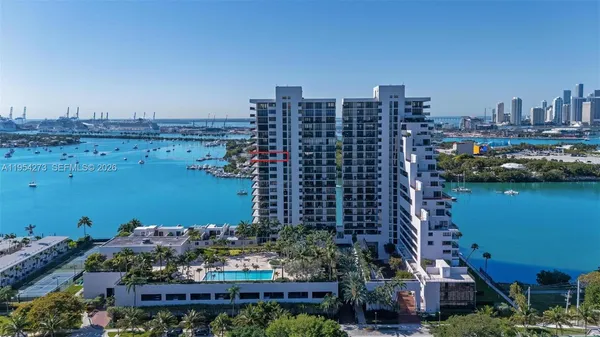 $9,900 | 1000 Venetian Way, Unit 1501, Miami, FL 33139