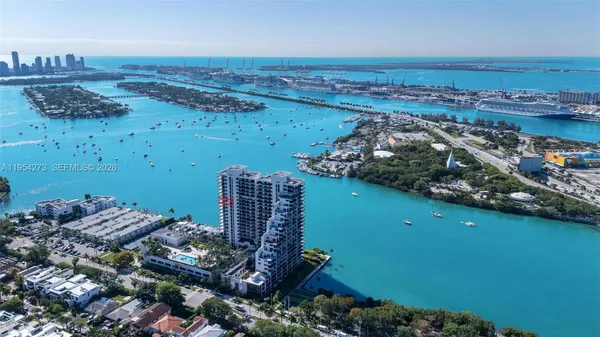 $9,900 | 1000 Venetian Way, Unit 1501, Miami, FL 33139