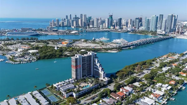 $9,900 | 1000 Venetian Way, Unit 1501, Miami, FL 33139