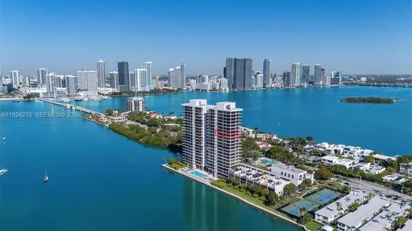 $9,900 | 1000 Venetian Way, Unit 1501, Miami, FL 33139