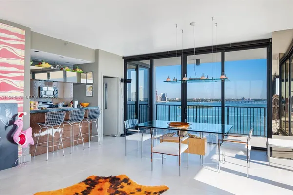 $9,900 | 1000 Venetian Way, Unit 1501, Miami, FL 33139