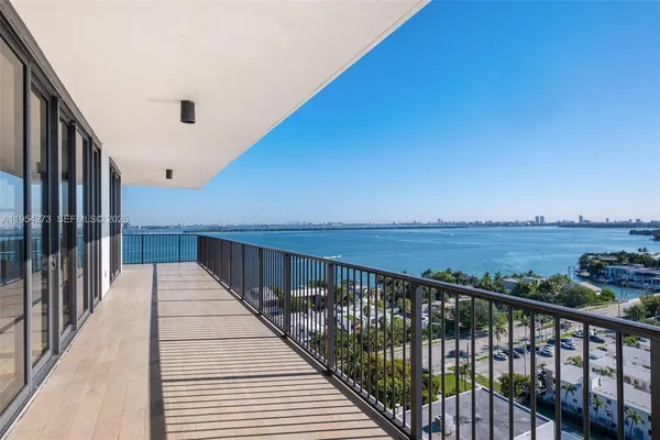 $9,900 | 1000 Venetian Way, Unit 1501, Miami, FL 33139