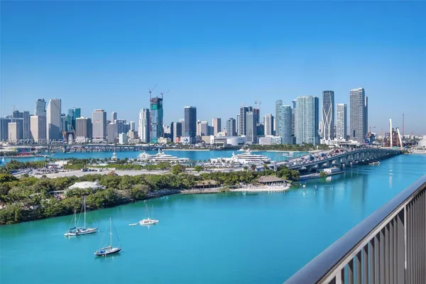 $9,900 | 1000 Venetian Way, Unit 1501, Miami, FL 33139