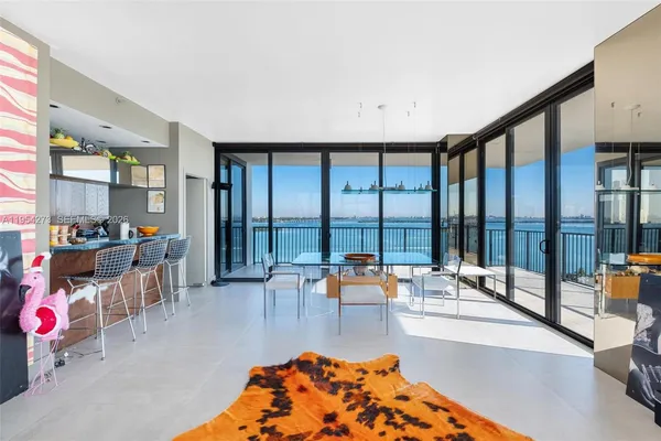 $9,900 | 1000 Venetian Way, Unit 1501, Miami, FL 33139
