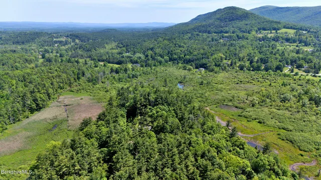 $2,000,000 | 173 Hillsdale Road, Egremont, MA 01230