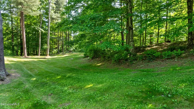 $2,000,000 | 173 Hillsdale Road, Egremont, MA 01230