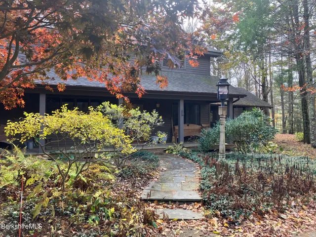 $2,000,000 | 173 Hillsdale Road, Egremont, MA 01230