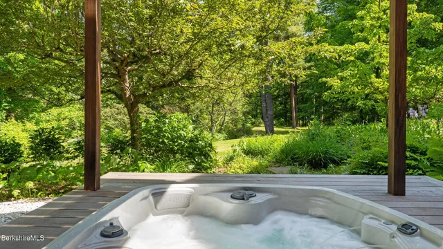 $2,000,000 | 173 Hillsdale Road, Egremont, MA 01230