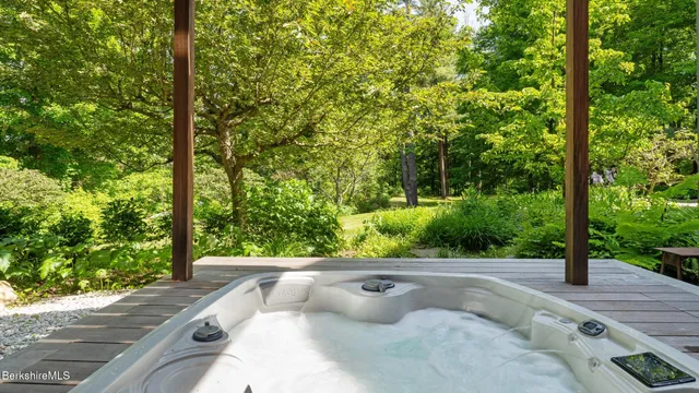 $2,000,000 | 173 Hillsdale Road, Egremont, MA 01230