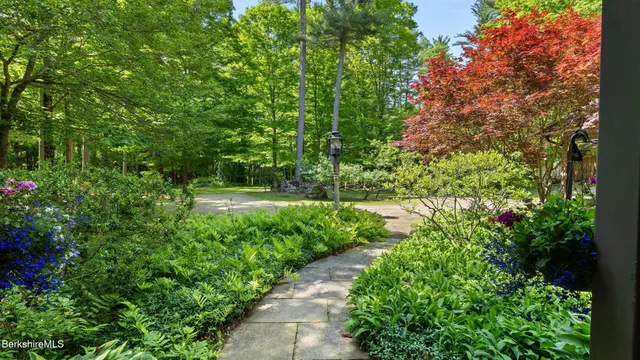 $2,000,000 | 173 Hillsdale Road, Egremont, MA 01230