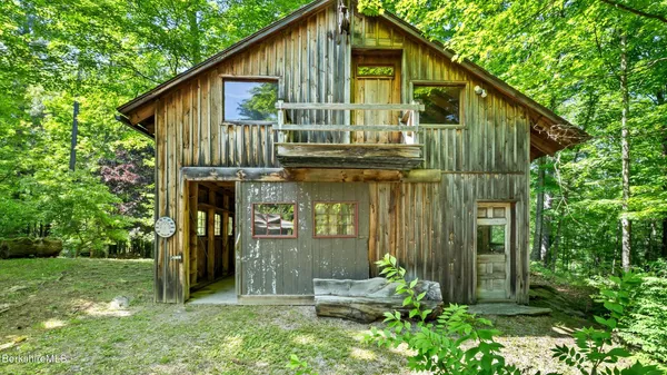 $2,000,000 | 173 Hillsdale Road, Egremont, MA 01230