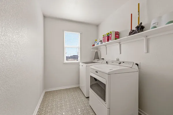 $319,000 | 220 Saranac Drive, Elgin, TX 78621