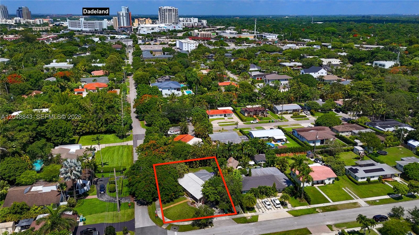 6325 Southwest 84th Street Miami, FL 33143 - Photo 3 of 33