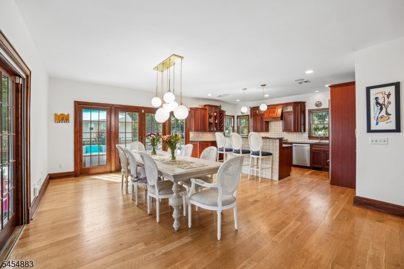 30 Groah Road East Hanover, NJ 07936 - Photo 6 of 32 Gallery Image 6