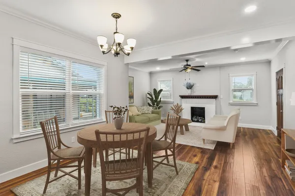 $349,900 | 522 South Walnut Avenue, Luling, TX 78648