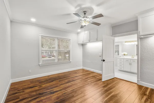 $349,900 | 522 South Walnut Avenue, Luling, TX 78648