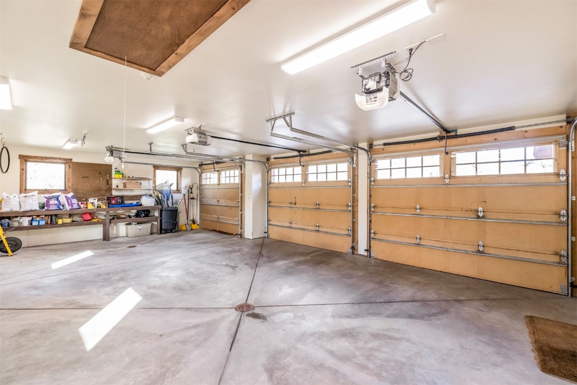 391 Angler Mountain Ranch Road Silverthorne, CO 80498 - Photo 43 of 50 a view of a garage
