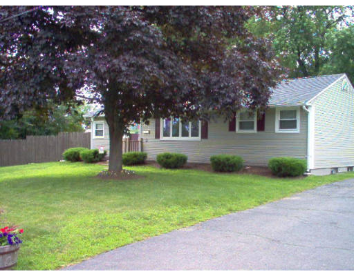 102 Steuben Street Springfield, MA 01151 - Photo 4 of 14 Gallery Image 4