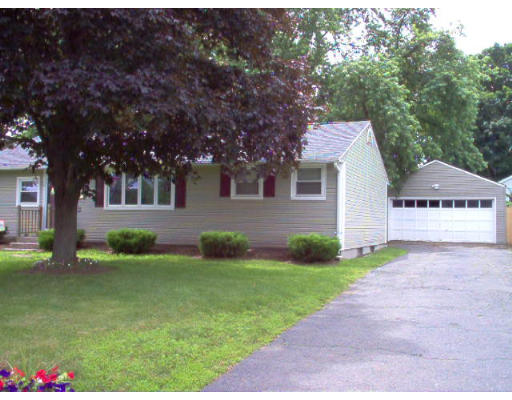 102 Steuben Street Springfield, MA 01151 - Photo 5 of 14 Gallery Image 5