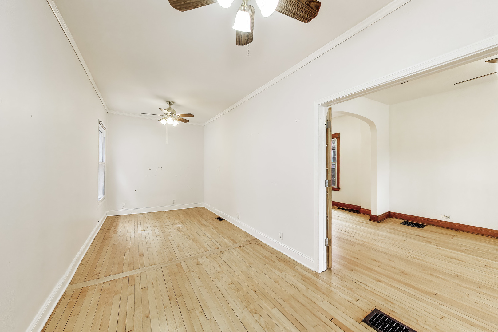 1112 North Spaulding Avenue Chicago, IL 60651 - Photo 8 of 25