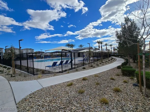 $1,725 | 2677 Saddle Bronze Court, North Las Vegas, NV 89086