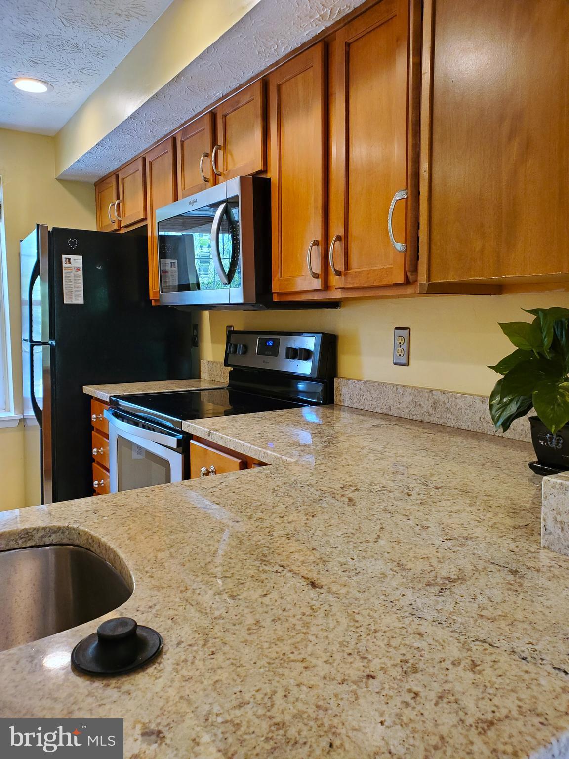 12124 Purple Sage Court Reston, VA 20194 - Photo 12 of 70