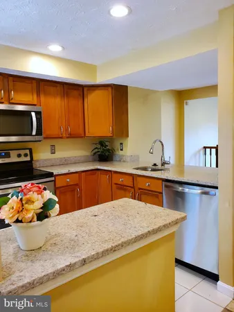 $2,700 | 12124 Purple Sage Court, Reston, VA 20194