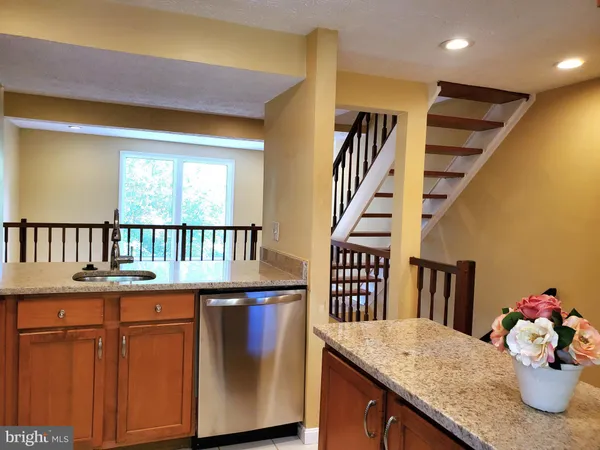 $2,700 | 12124 Purple Sage Court, Reston, VA 20194