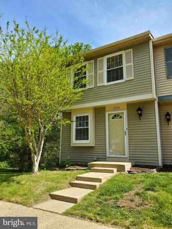 $2,700 | 12124 Purple Sage Court, Reston, VA 20194