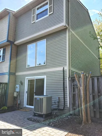 $2,700 | 12124 Purple Sage Court, Reston, VA 20194