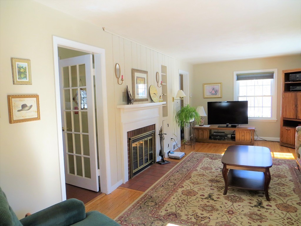 5 Ridgewood Road Wilbraham, MA 01095 - Photo 2 of 26 Gallery Image 2