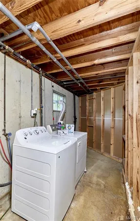 $329,500 | 1211 Big Bend Road, Ballwin, MO 63021