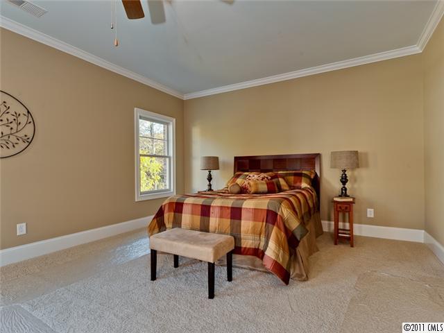 337 Spring Street, Unit 337 Davidson, NC 28036 - Photo 6 of 16 Gallery Image 6