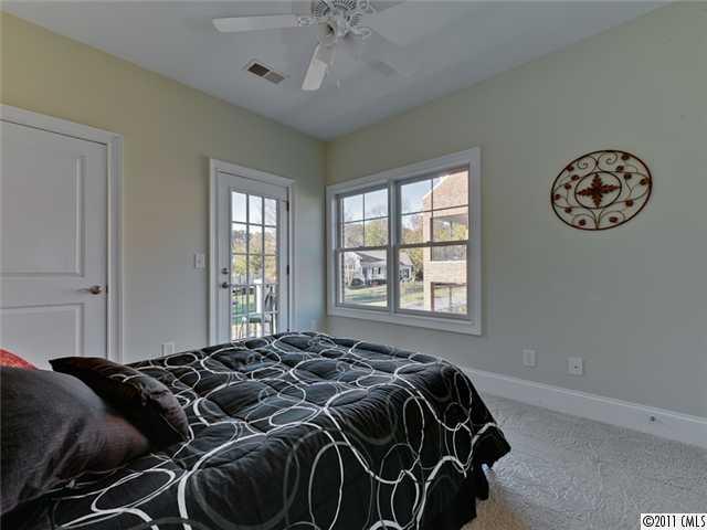 337 Spring Street, Unit 337 Davidson, NC 28036 - Photo 10 of 16 Gallery Image 10