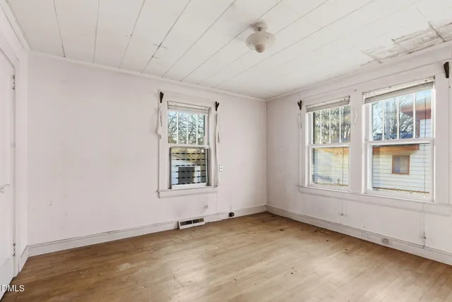 $224,900 | 105 South Guthrie Avenue, Durham, NC 27703