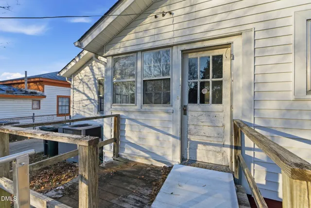 $224,900 | 105 South Guthrie Avenue, Durham, NC 27703