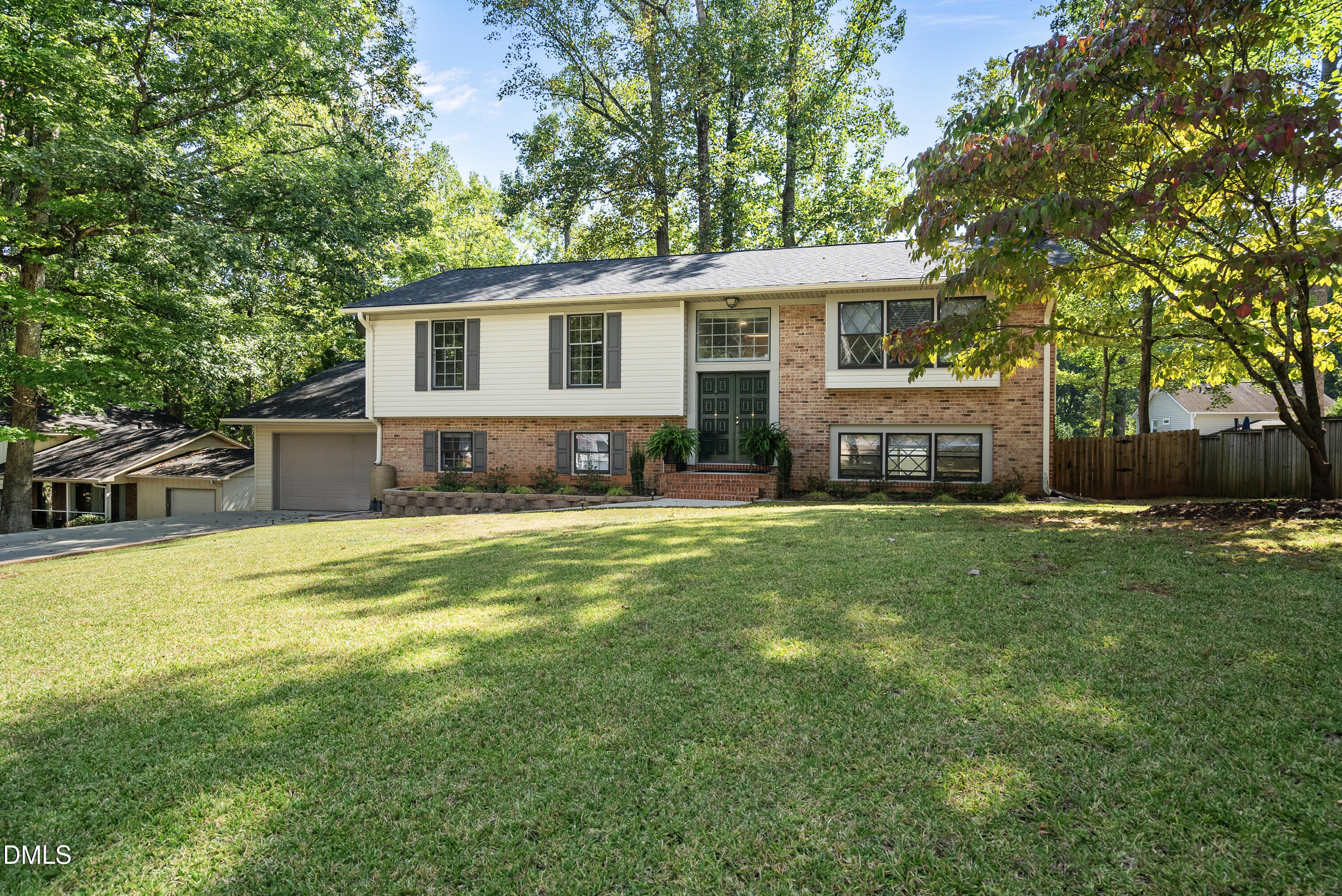 702 Delmar Road Cary, NC 27511 - Photo 3 of 29 DSC07377