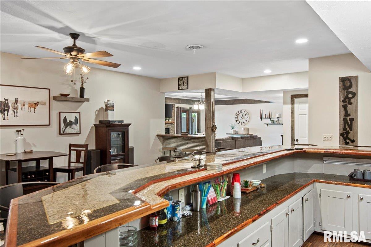 1615 Tozer Road Springfield, IL 62707 - Photo 38 of 93